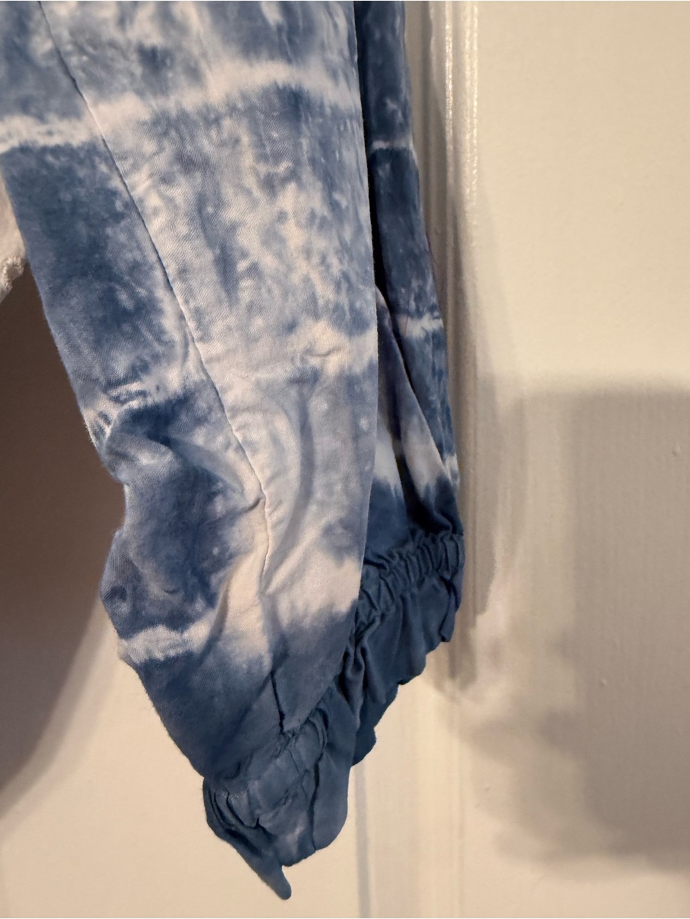 Lands' End Blue and White Tie-Dye Eyelet Peasant Blouse - Picture 3 of 8